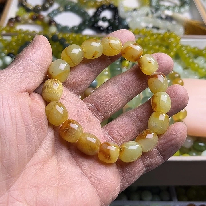 合金蛇纹石玉颈饰