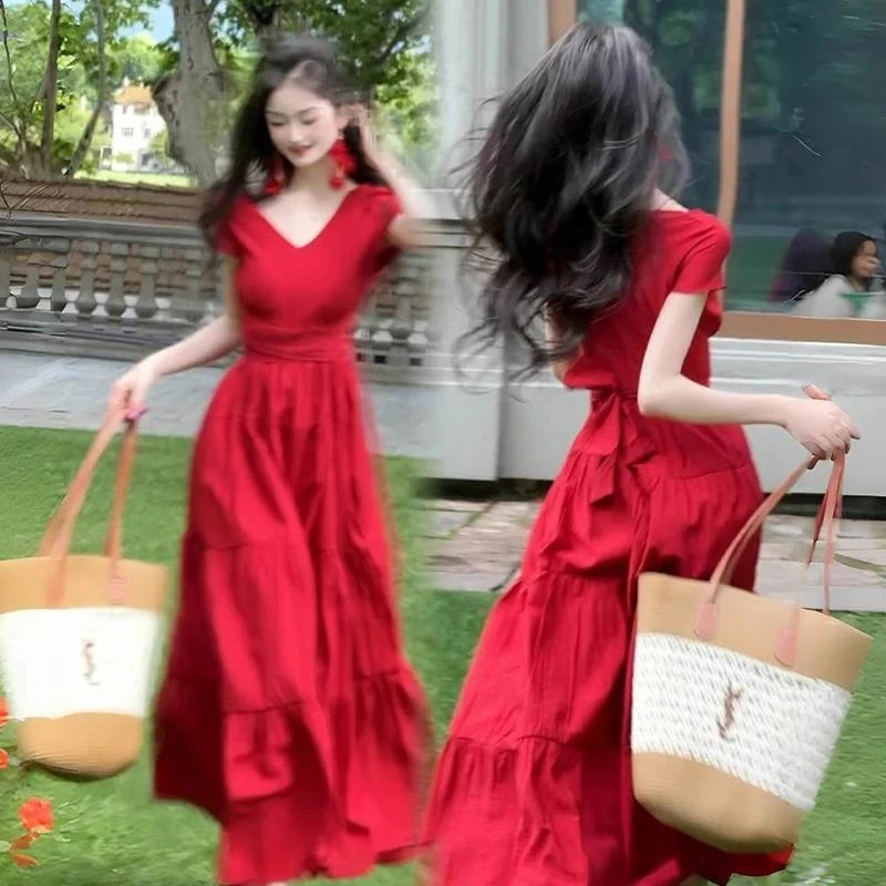 红色连衣裙子女装夏季2025新款今年流行潮牌沙滩掐腰气质法式长裙