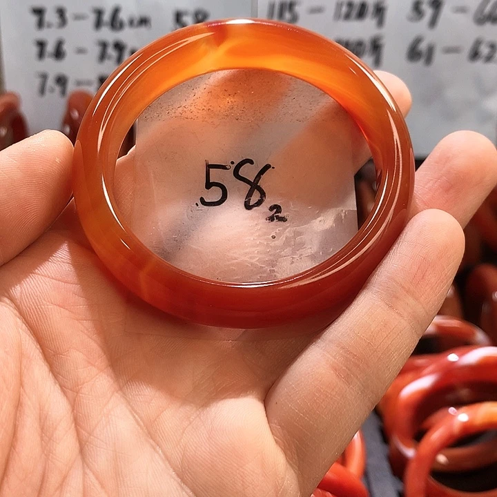 玛瑙/玉髓手镯未镶嵌