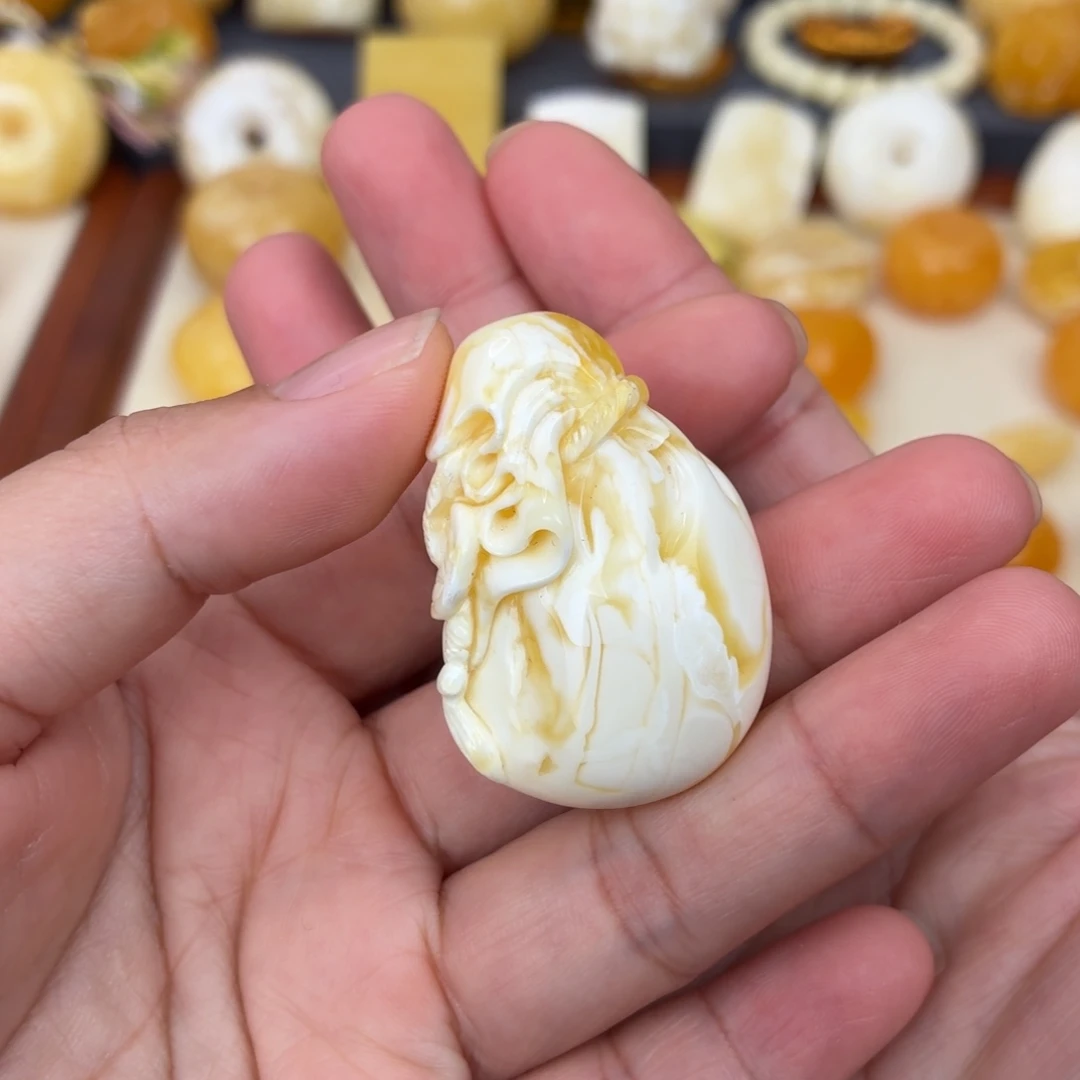 w***y蜜蜡未镶嵌吊坠(不含链)钱袋