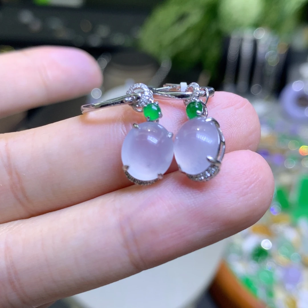 颈饰18K金镶嵌翡翠