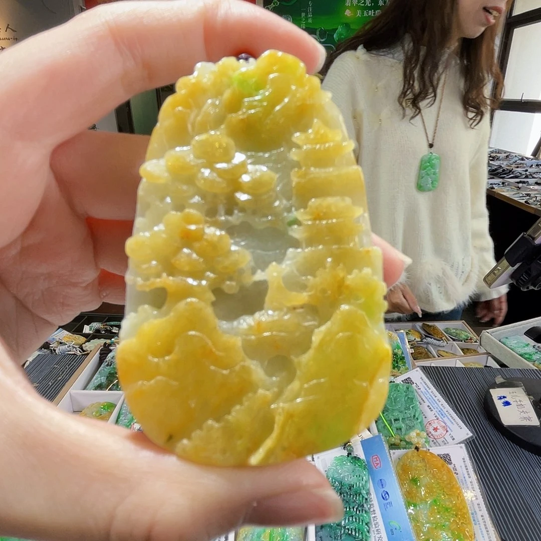 颈饰未镶嵌翡翠翡翠