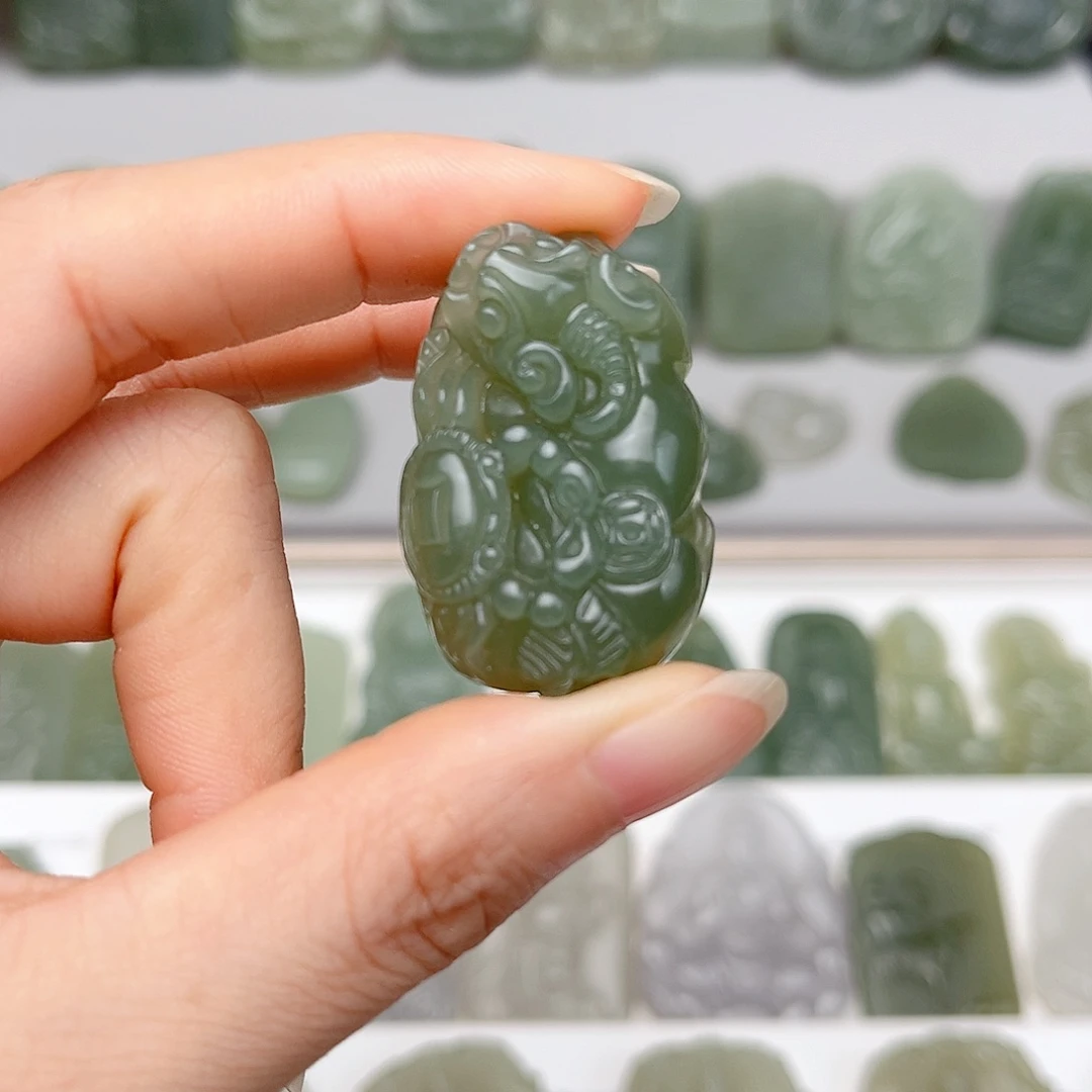 强***哥和田玉未镶嵌颈饰