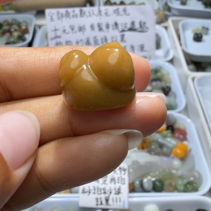 和田玉未镶嵌珠宝奇石