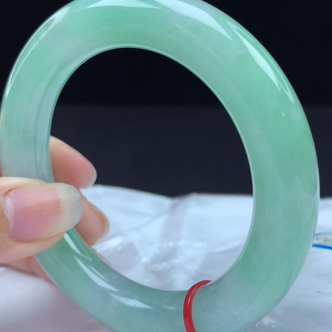 未镶嵌手镯翡翠96615，