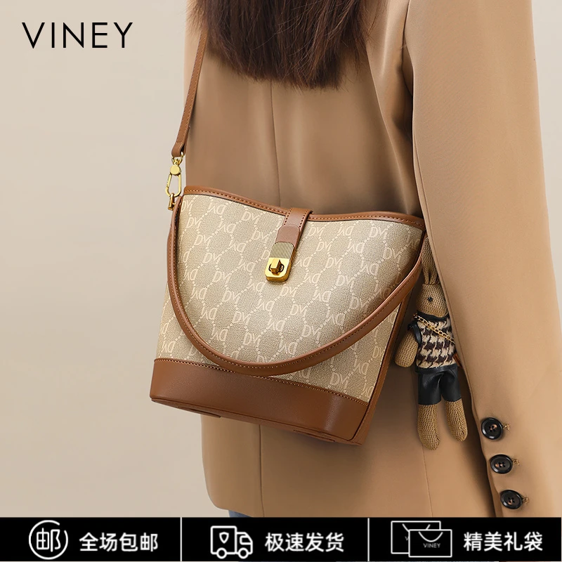 Viney包包女2025新款高级感斜挎通勤水桶包生日圣诞礼物送女生