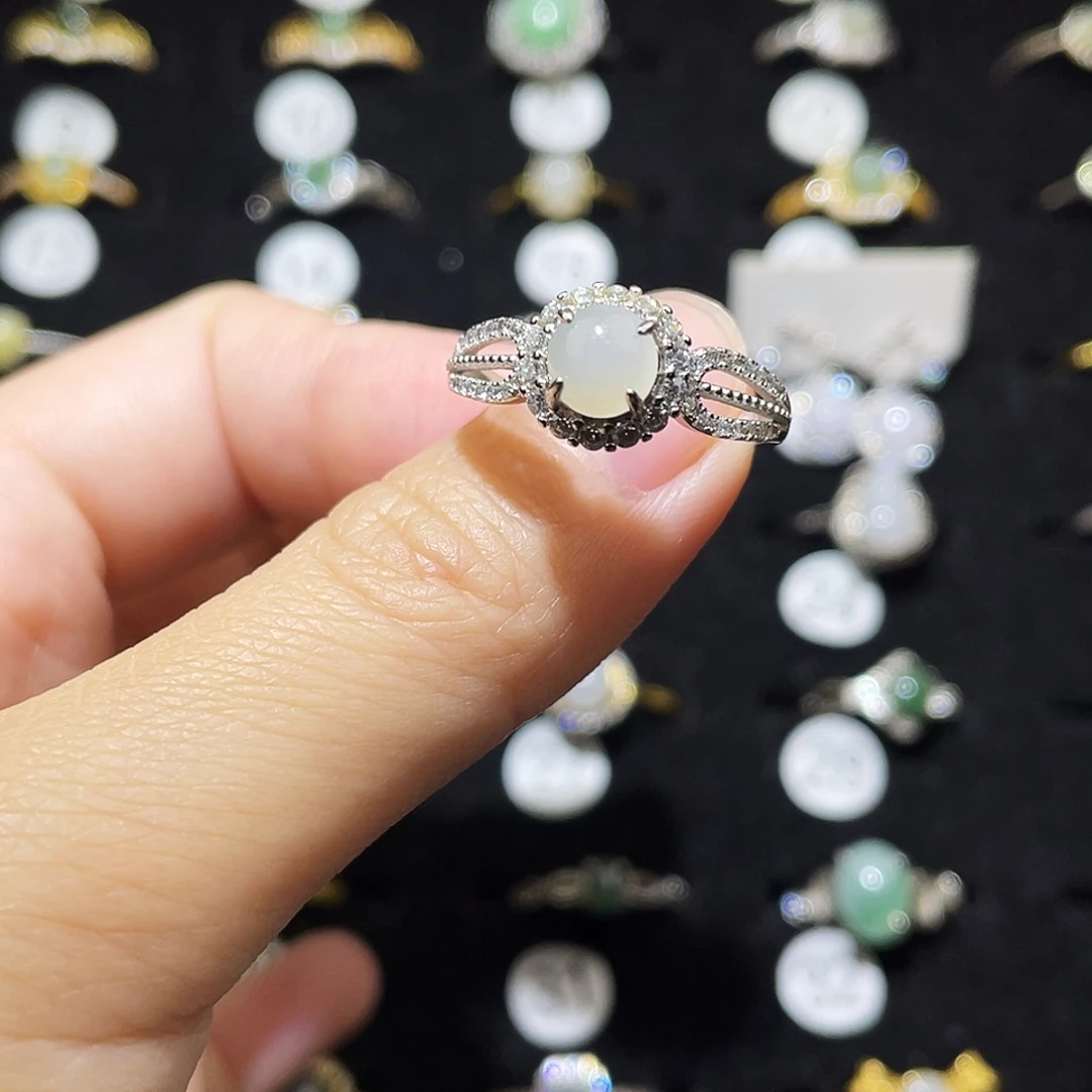 翡翠未镶嵌戒指戒指