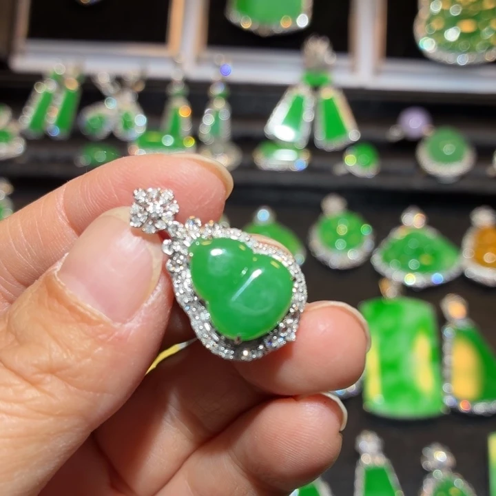 翡翠18K金镶嵌吊坠(不含链)翡翠