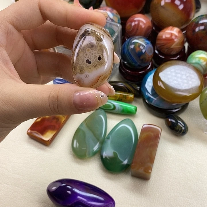 未镶嵌玛瑙/玉髓珠宝奇石