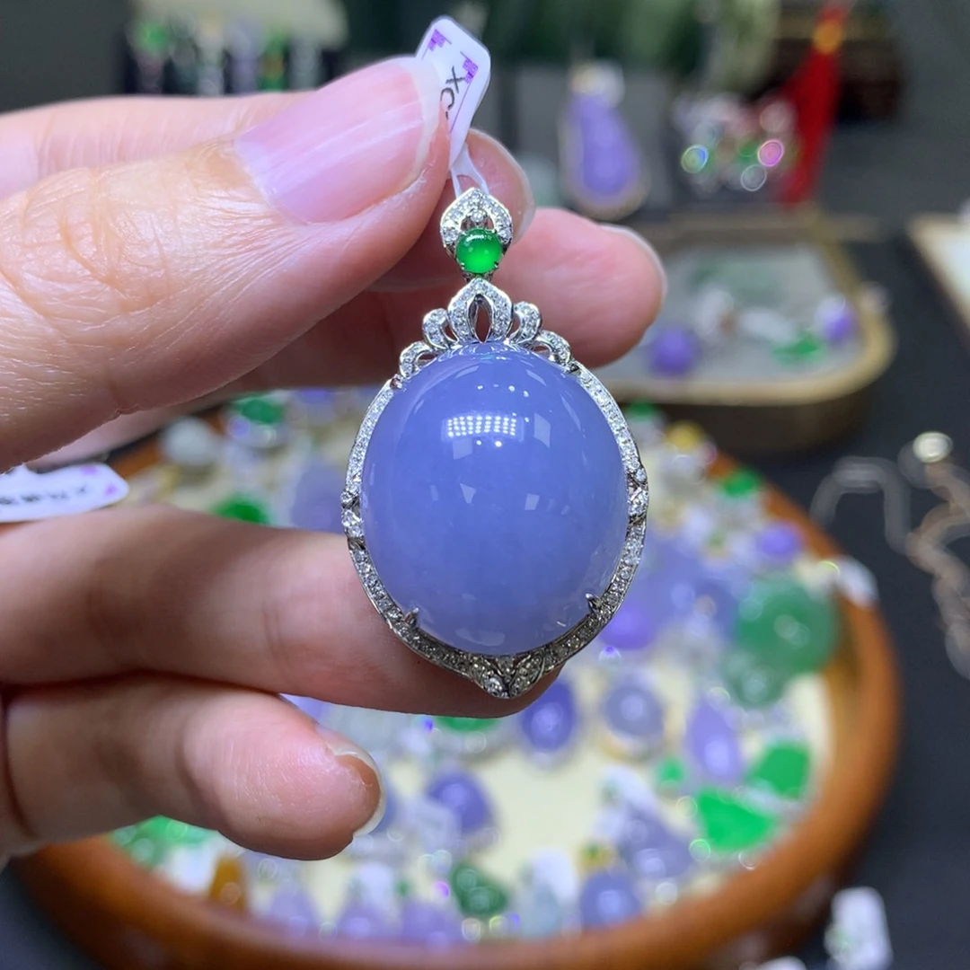 翡翠18K金镶嵌颈饰翡翠吊坠项链