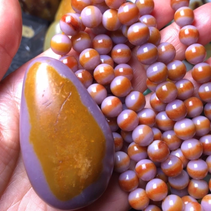 春***8和田玉未镶嵌珠宝奇石