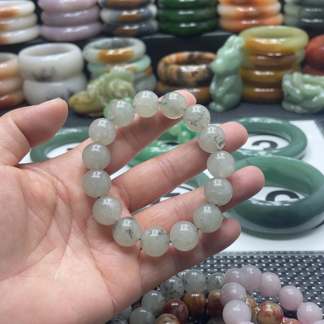 石英岩玉未镶嵌手镯