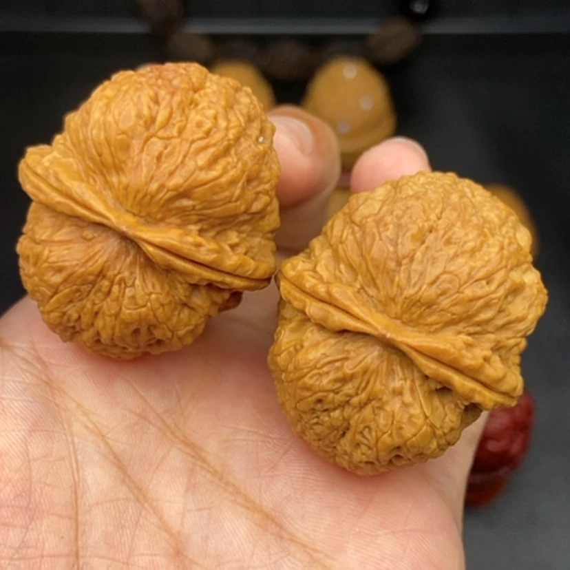 【闪购商品】文玩核桃把件40尺山海秀元宝