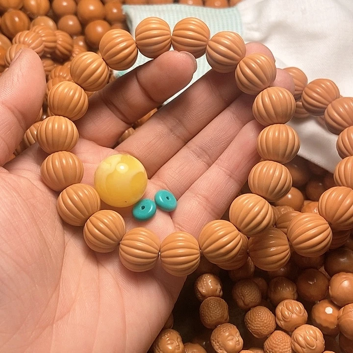 猴头核桃手串小*子呱呱