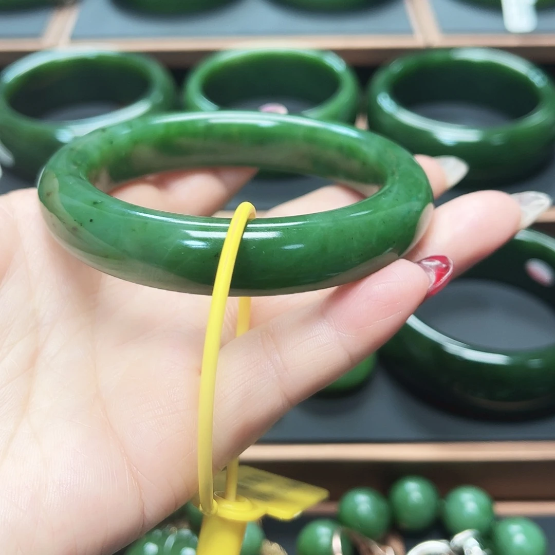 和田玉（糖玉）未镶嵌手镯