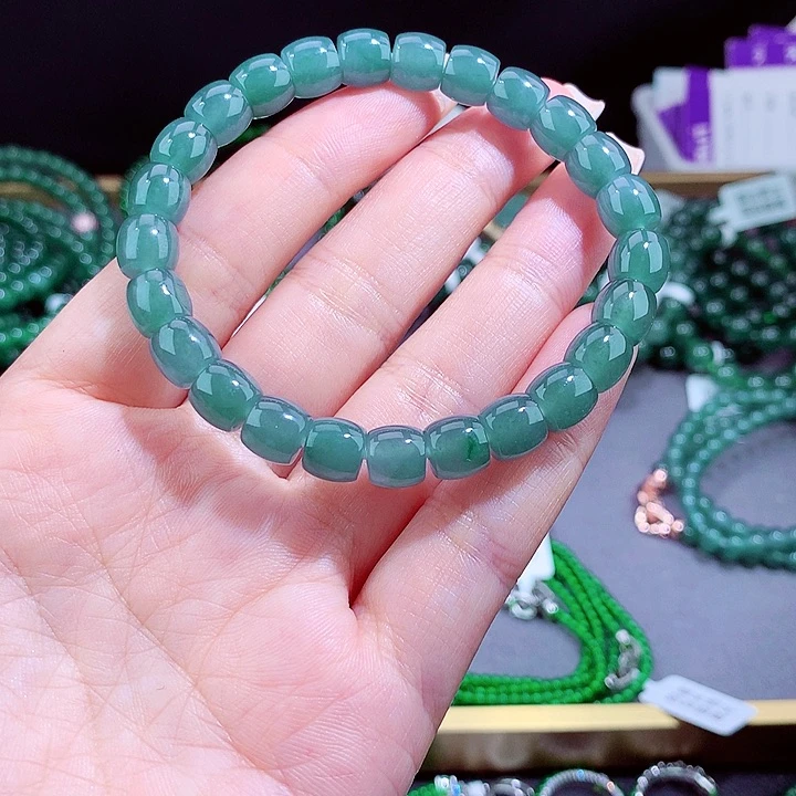 毛衣链未镶嵌翡翠做****欠