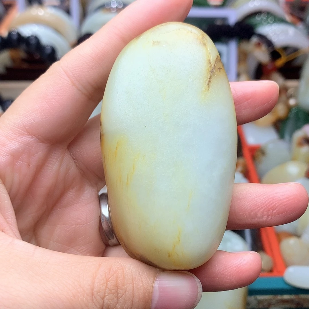 陈***钦未镶嵌和田玉（子料）挂件