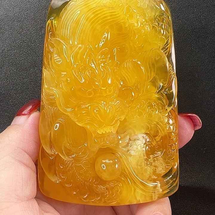 未镶嵌颈饰琥珀吊坠