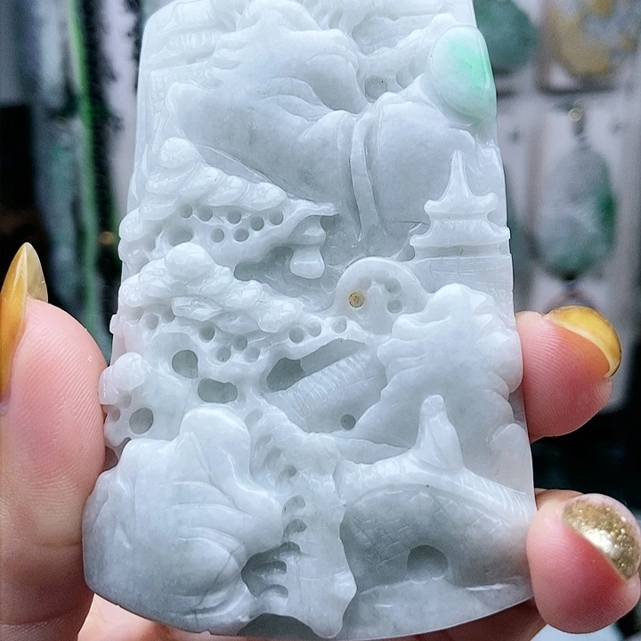 翡翠未镶嵌颈饰翡翠