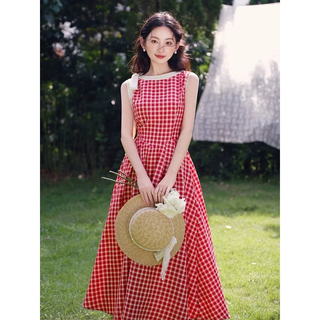 法式气质收腰连衣裙赫本风遮肉日常夏季显瘦洋气衣服女无袖度假