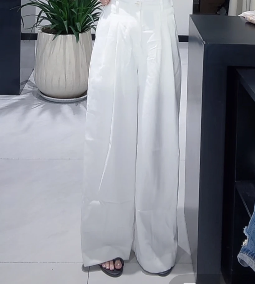 蛋娘专属——白色直筒裤