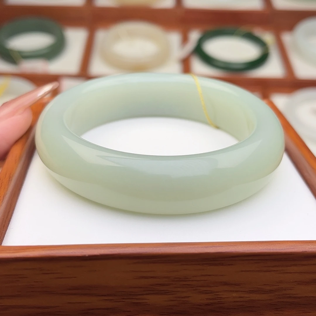 和田玉未镶嵌手镯59.8