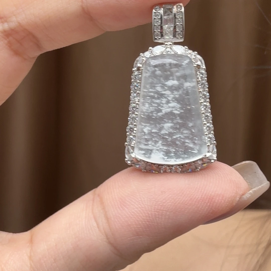 l***萍石英质玉银S925镶嵌颈饰