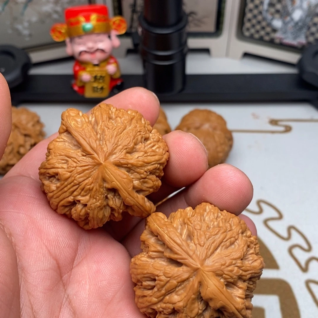 文玩核桃把件球筋46尺毕业对