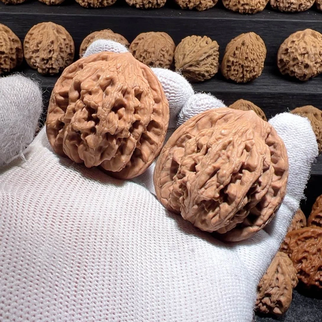 文玩核桃把件建****9虎头