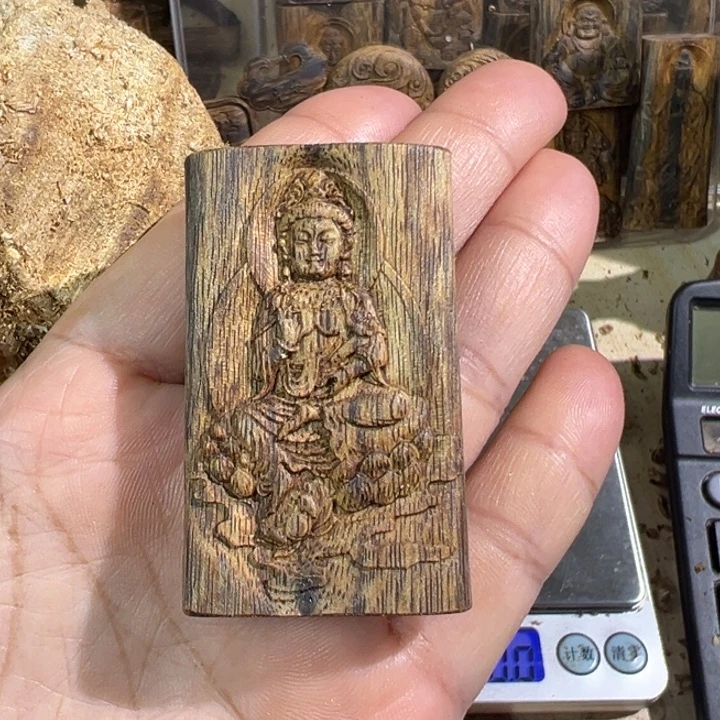 沉香吊坠白棋楠沉香雕刻牌10.2克