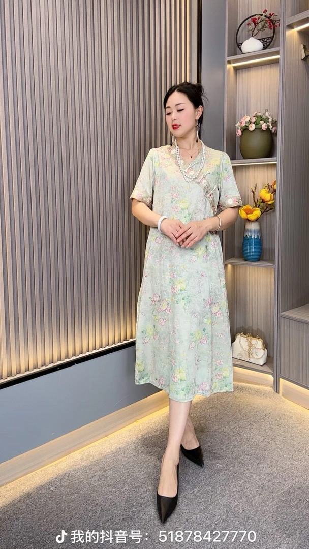 悦色YJ4021妈妈装V领中长款连衣裙