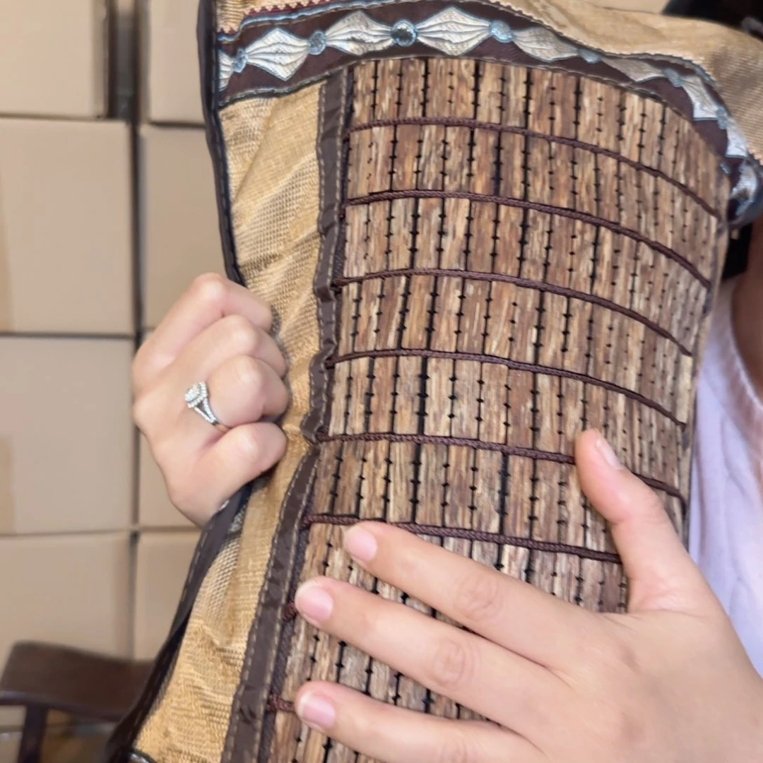 沉香沉香碎屑沉香多样性发一件