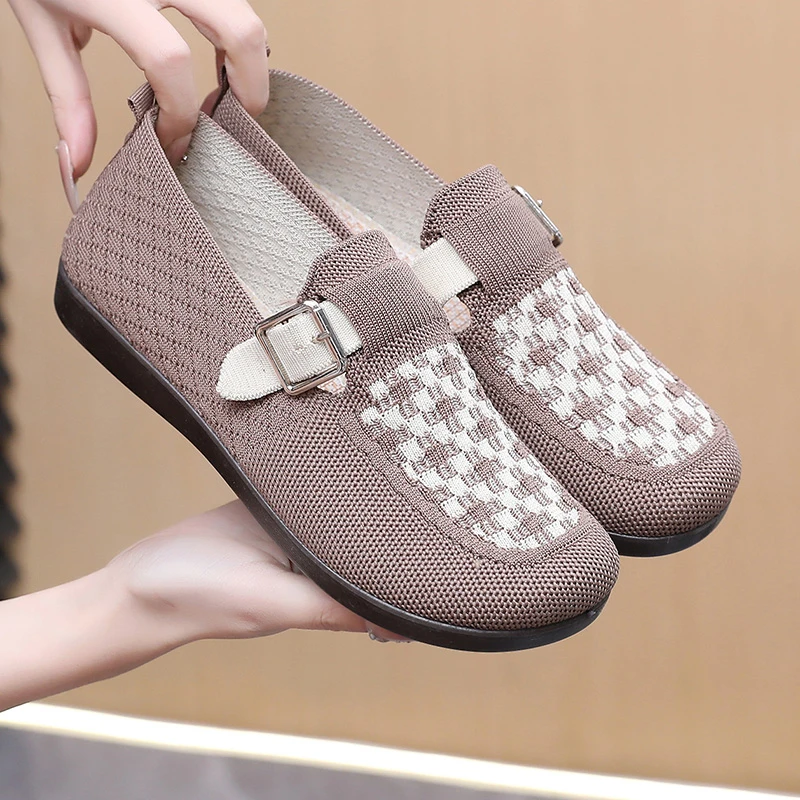 新款老北京布鞋女单鞋春季软底轻便舒适妈妈鞋透气时尚平地休闲鞋