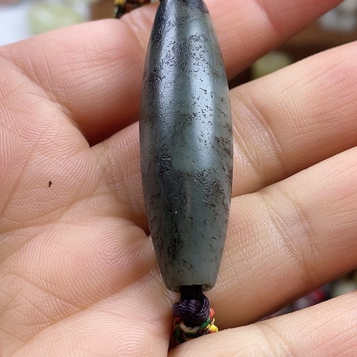 用***4和田玉未镶嵌车挂