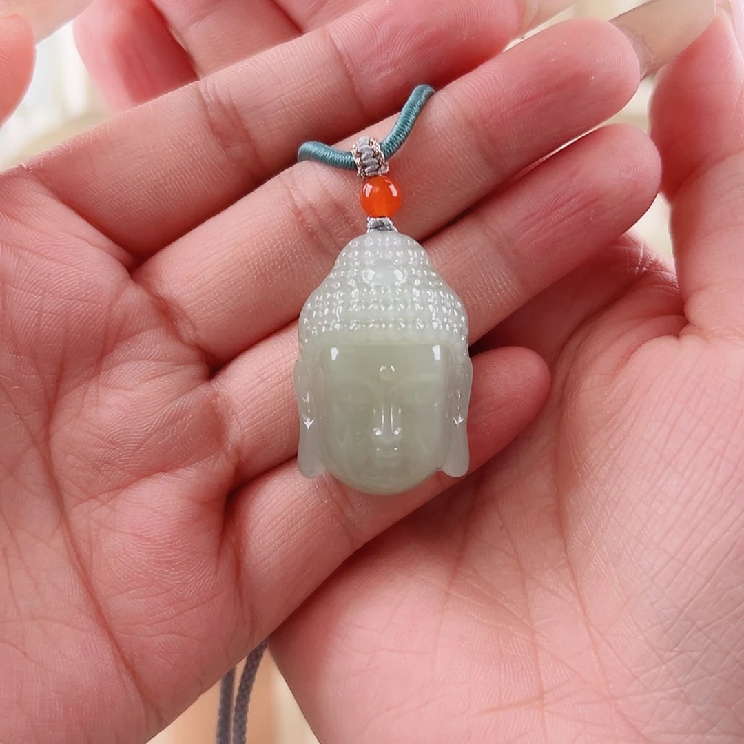 和田玉未镶嵌颈饰o****e