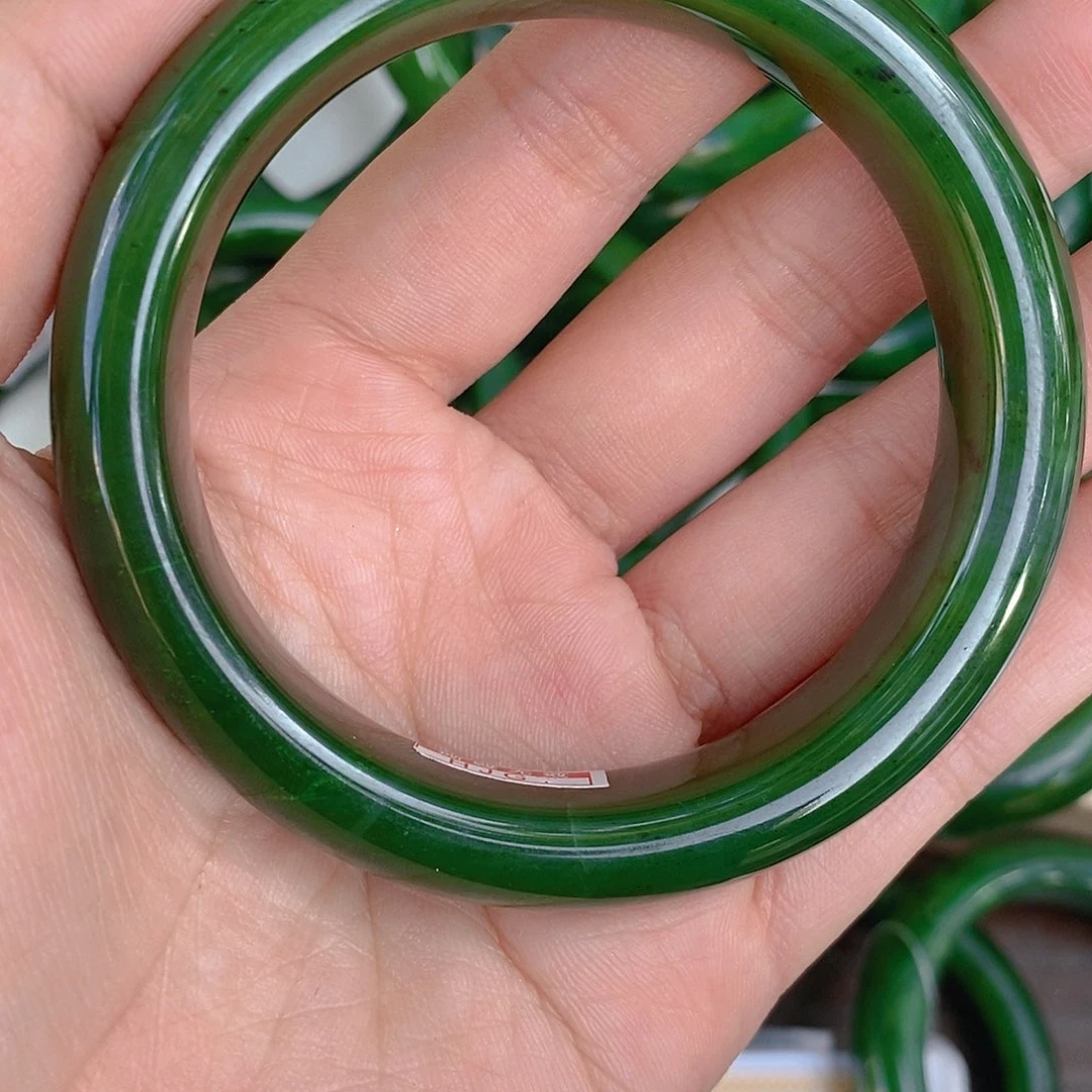 墨***粉和田玉（碧玉）未镶嵌手链