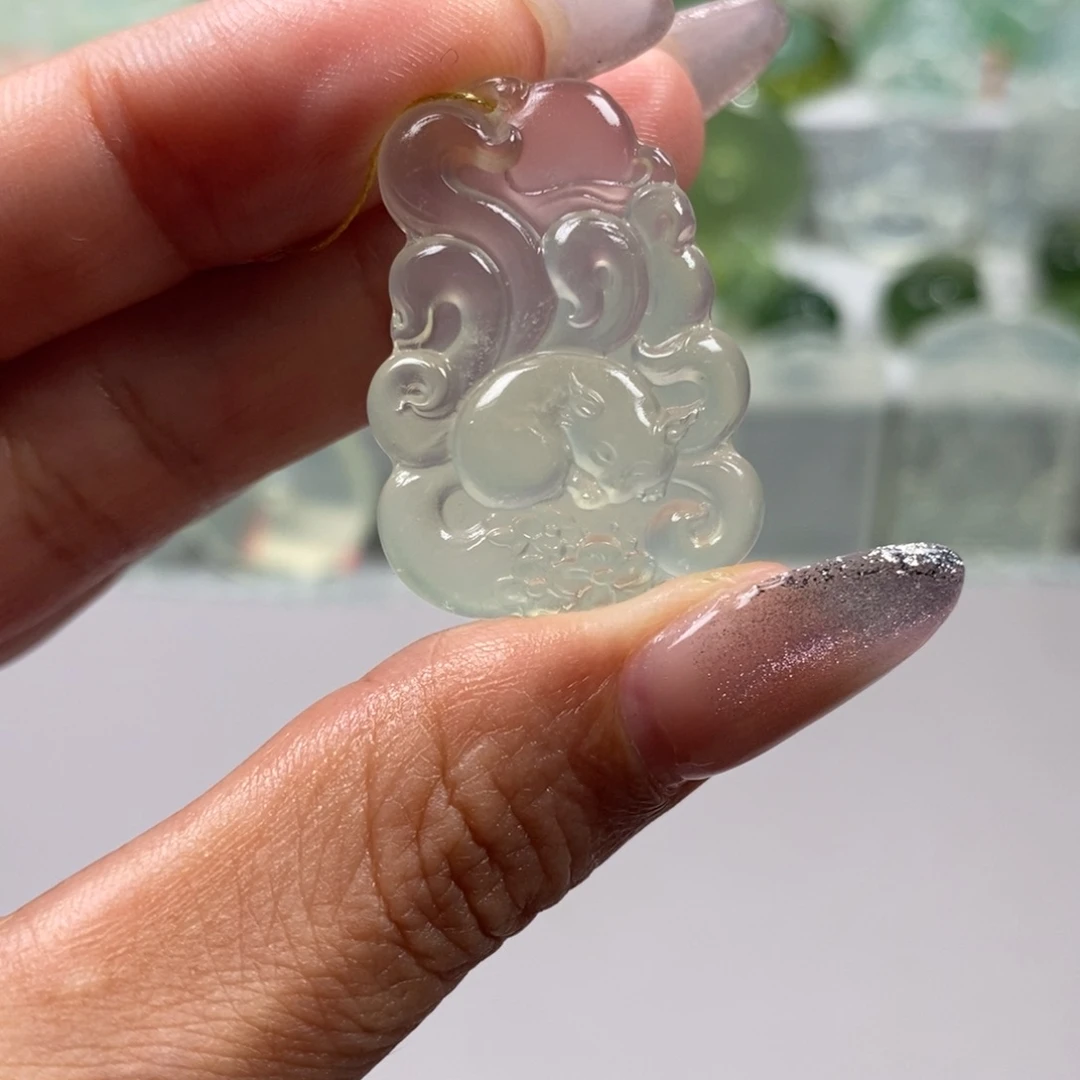 球***玉未镶嵌蛇纹石玉颈饰