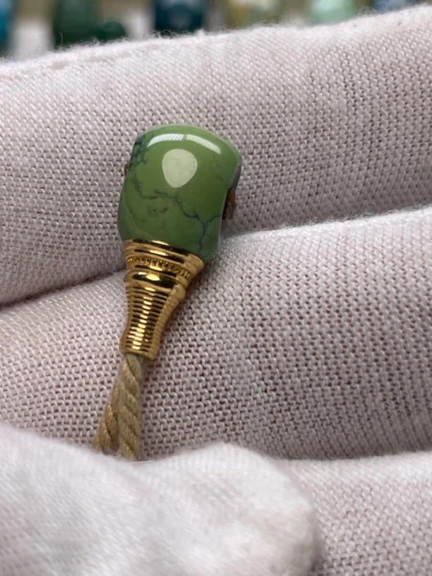 原矿绿松石特色菜籽黄三通尺寸9✖️9.5克重2.3克