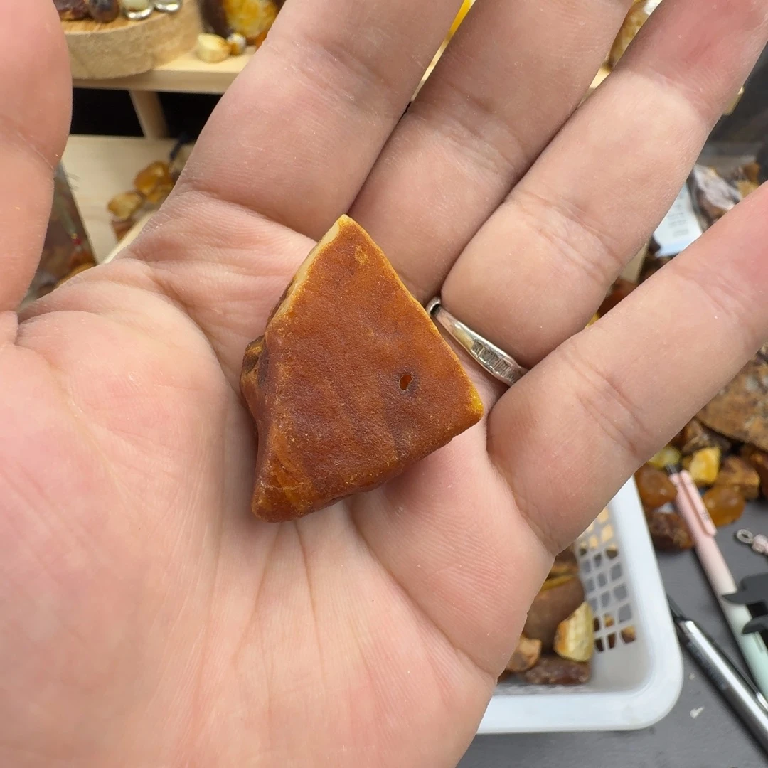 唉***哟琥珀未镶嵌耳饰定制不退不换10.3克