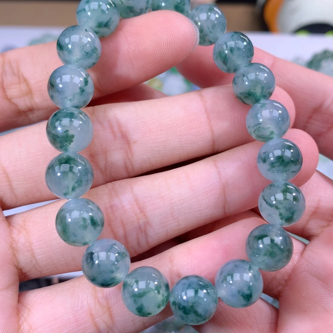 翡翠手链未镶嵌翡翠