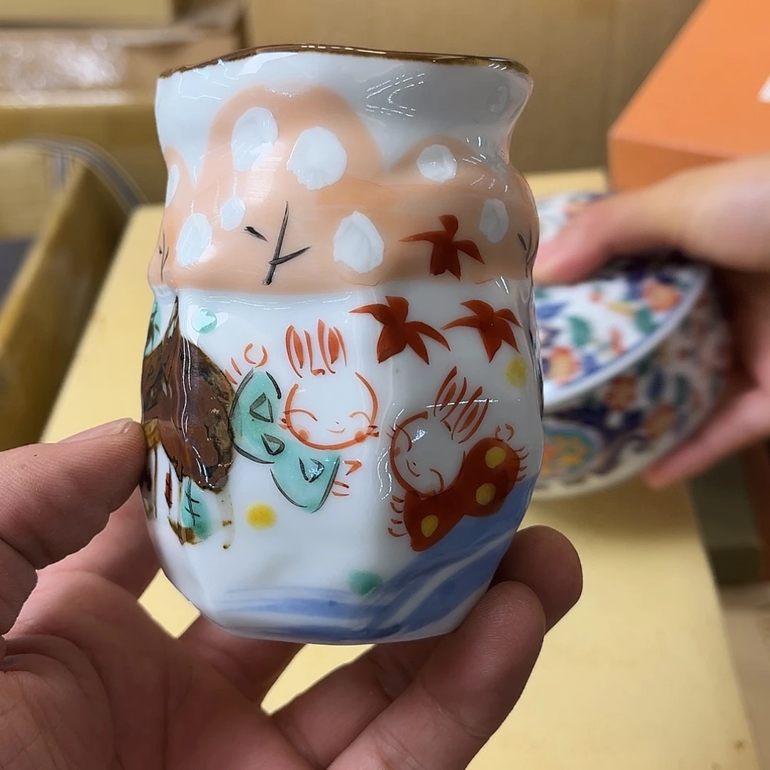 盖碗在家门口吃着呢么香