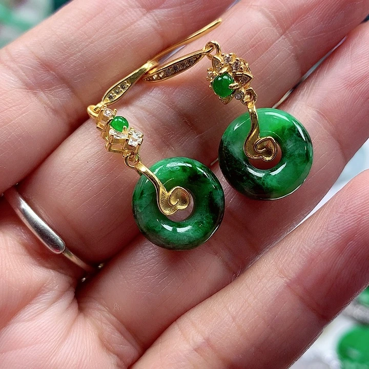 翡翠银S925镶嵌颈饰翡翠