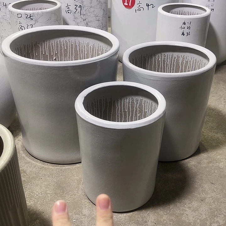 陶瓷大花盆一套三个