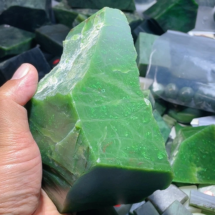 和田玉未镶嵌珠宝奇石