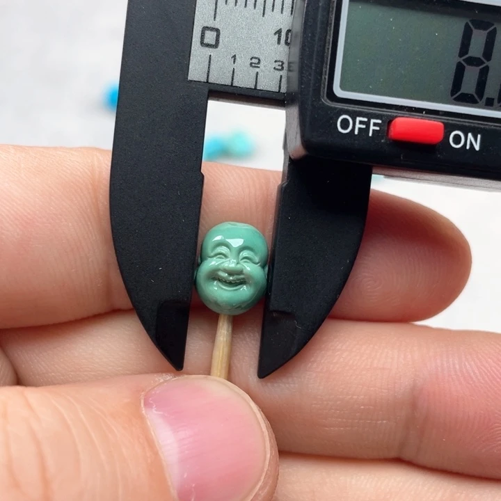 绿松石颈饰未镶嵌