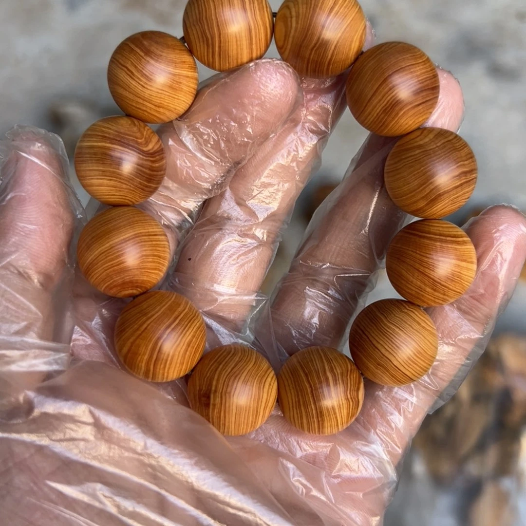 耀***y柏木太行陈化2.0手串