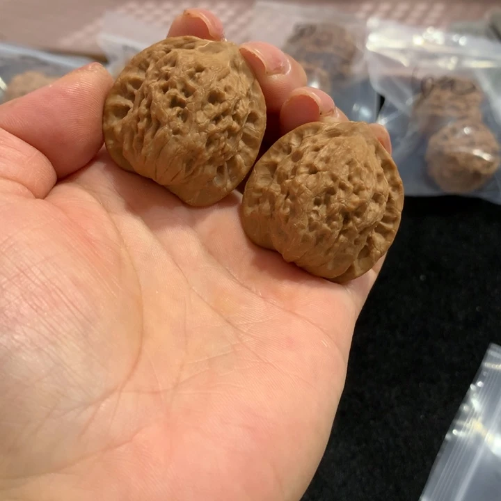 桃核吊坠崔凯公子帽9.9