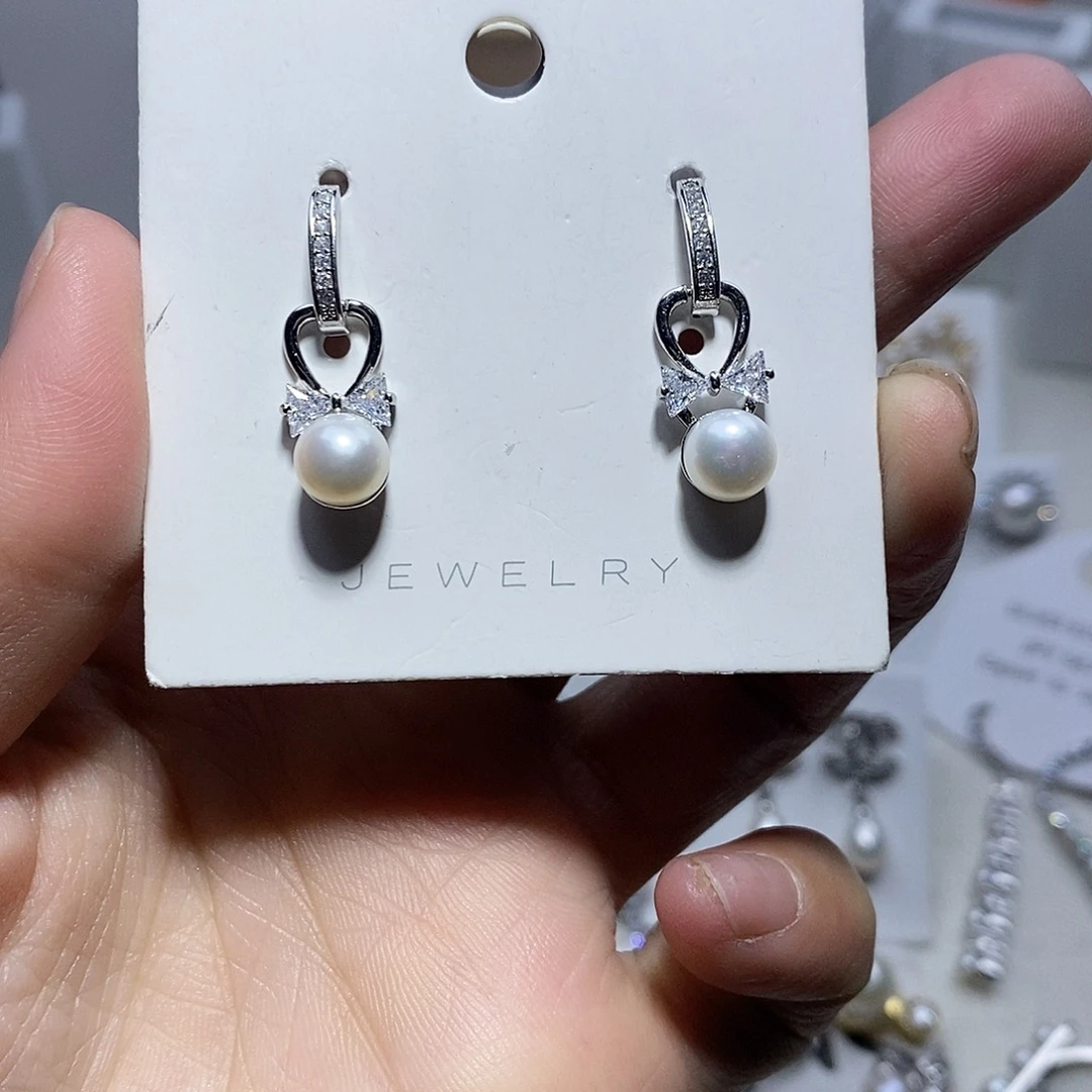 淡水珍珠耳饰未镶嵌