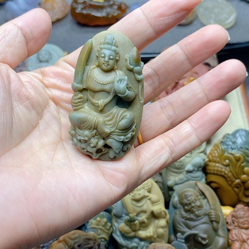 【闪购商品】定制石英质玉吊坠未镶嵌