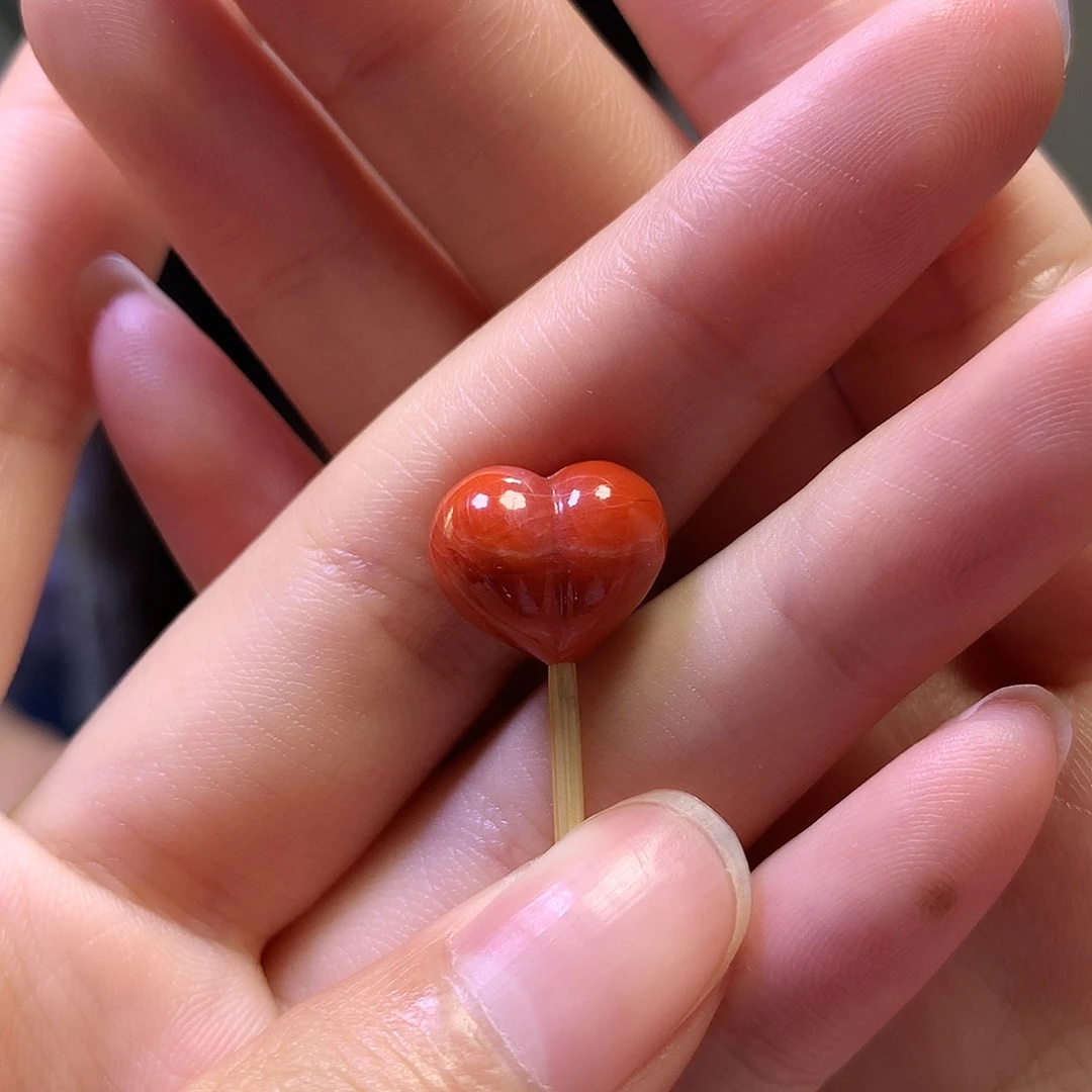 南红玛瑙屁桃未镶嵌